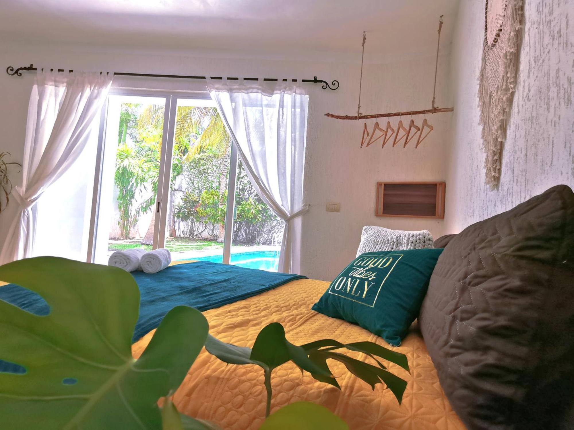 Beautiful & Cozy Near Beach Apartment Pool & Kingsize Bed Cancun Room photo